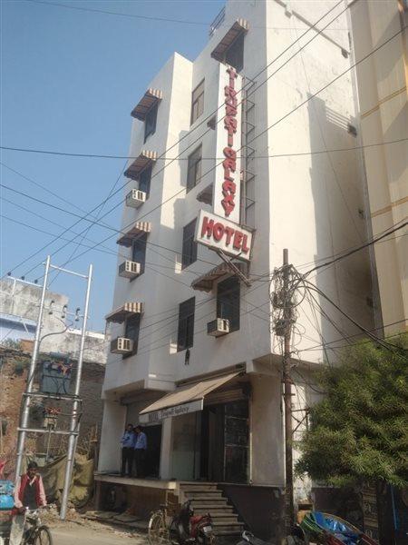 Townhouse 1182 Hotel Tirupati Galaxy Kanpur Buitenkant foto