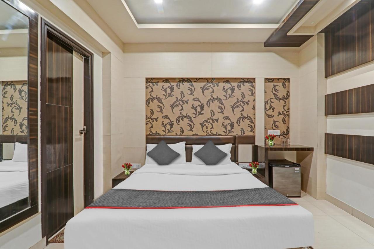 Townhouse 1182 Hotel Tirupati Galaxy Kanpur Buitenkant foto