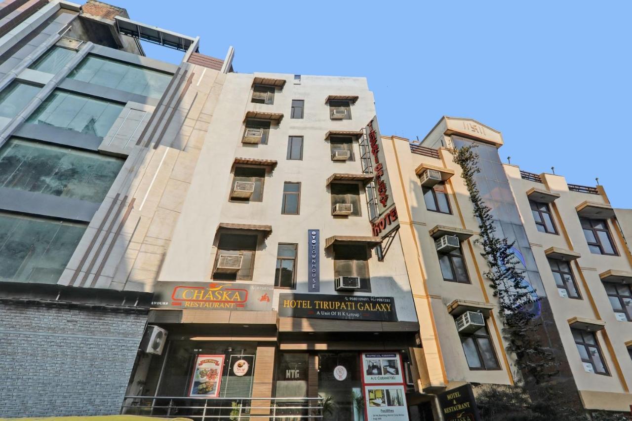 Townhouse 1182 Hotel Tirupati Galaxy Kanpur Buitenkant foto