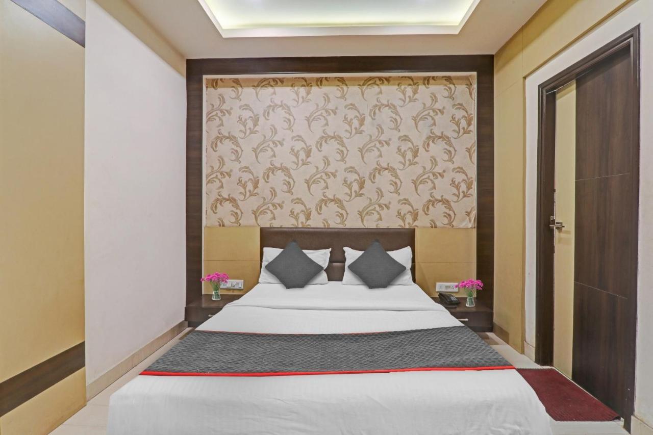 Townhouse 1182 Hotel Tirupati Galaxy Kanpur Buitenkant foto